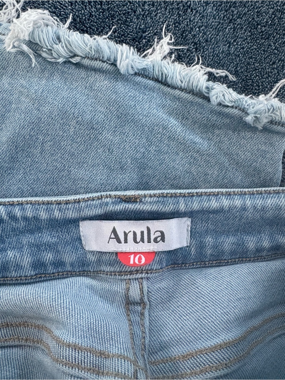 ARULA High Waisted Light Wash Denim - Crop Frayed Hem - Picture 5 of 6